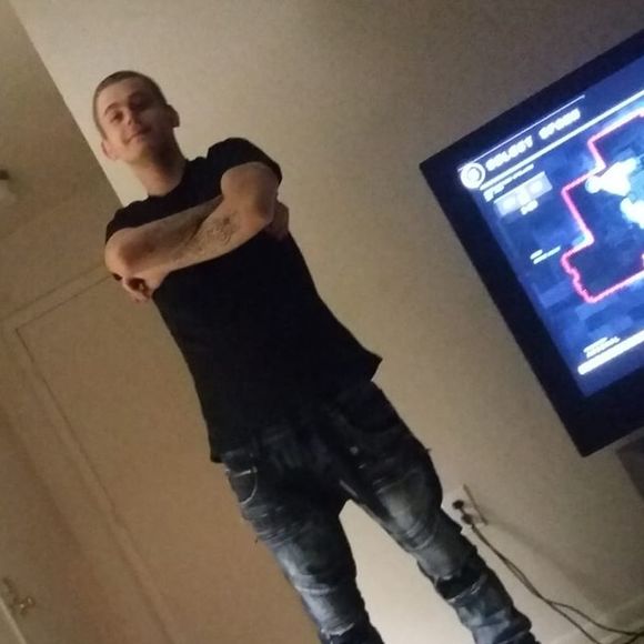 Meet your Posher, Steven - Picture 1 of 1